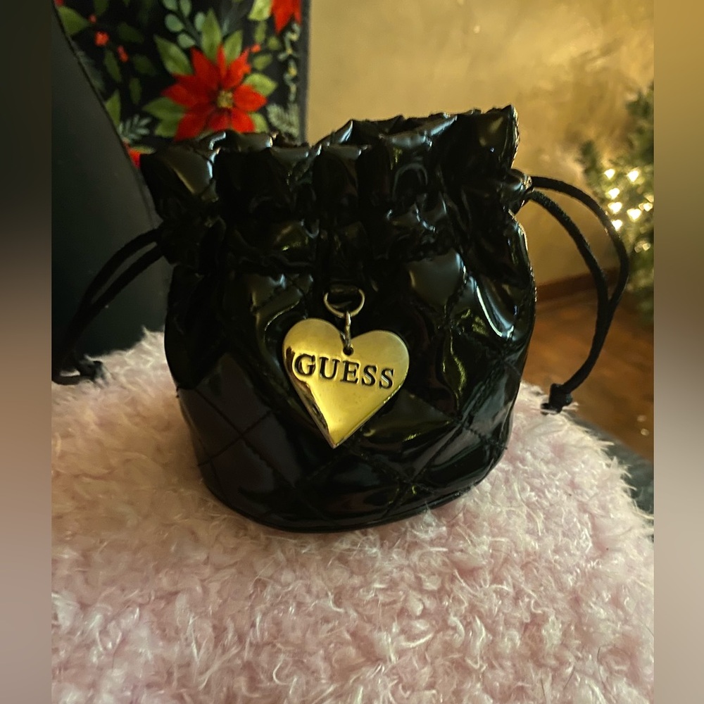 Guess bucket bag